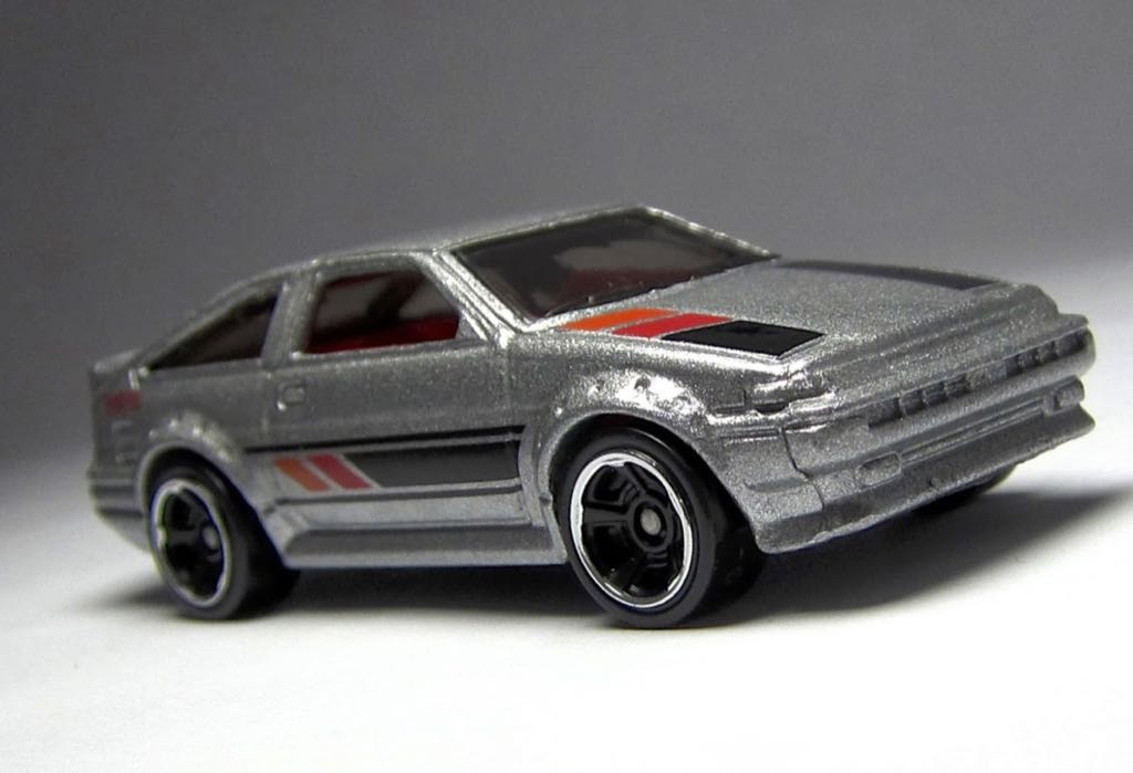 *Toyota AE-86 Corolla Silver - HW Workshop/Then And Now toy car collectible - Main Image 2