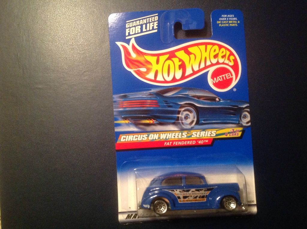 Hot Wheels - Circus On Wheels Series toy car collectible - Main Image 1