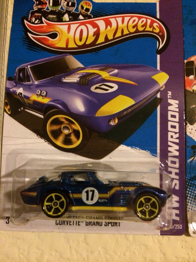 Hot Wheels - HW Showroom toy car collectible - Main Image 1