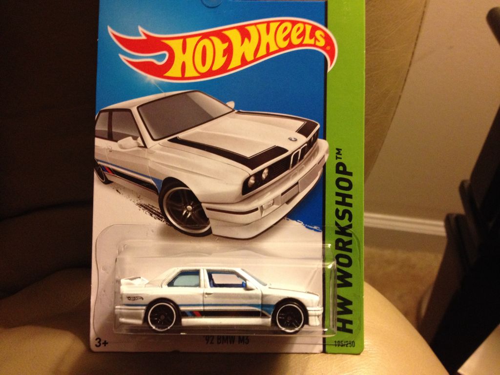 ’92 BMW M3 - 2014 HW Workshop toy car collectible - Main Image 2