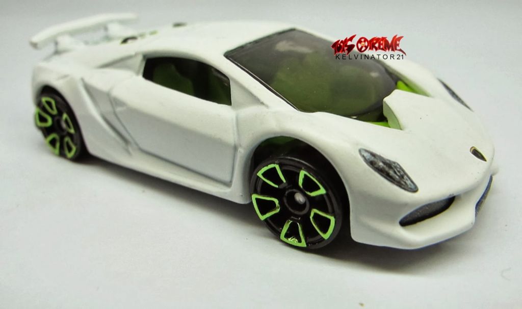 Hot Wheels HW City - Speed Team toy car collectible - Main Image 2