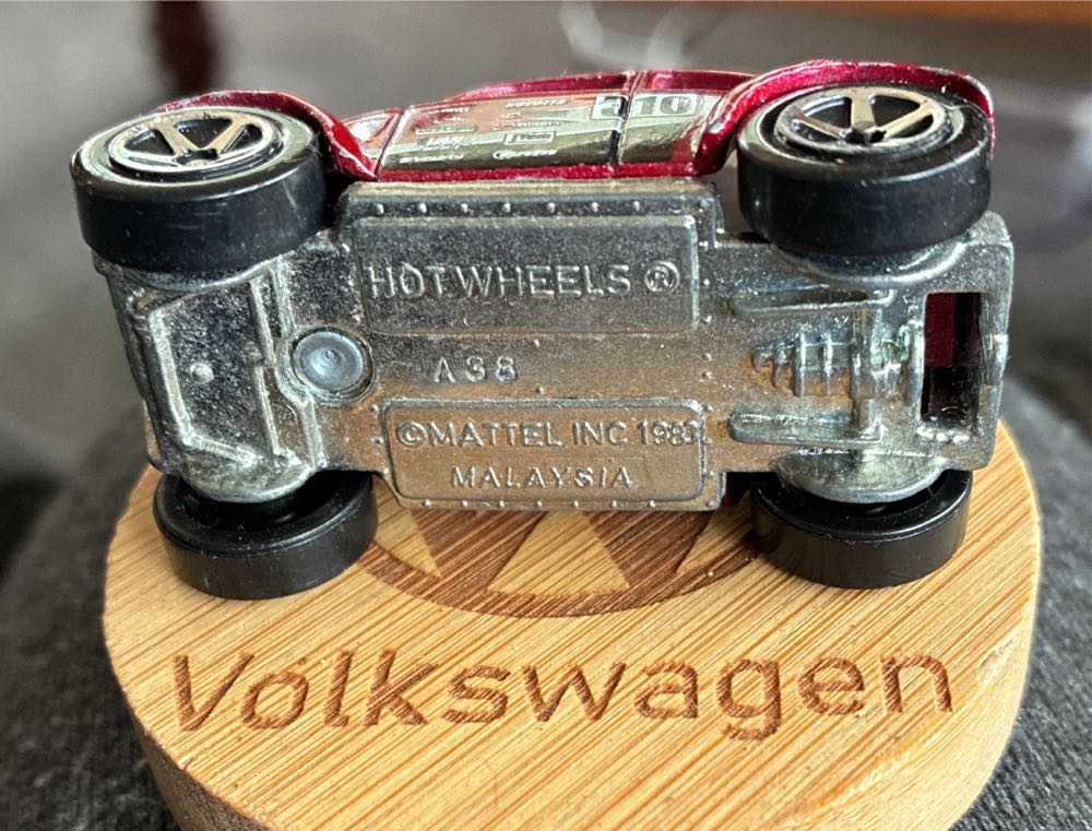 Volkswagen Baja Beetle 310 Red - Team: Volkswagen toy car collectible - Main Image 4