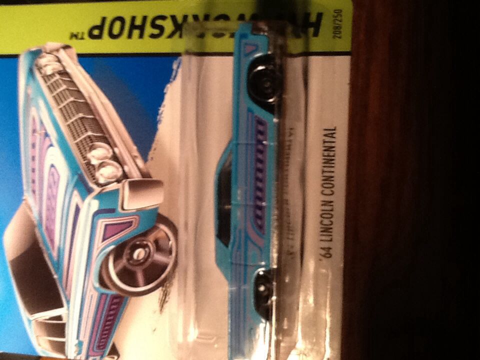 Hot Wheels HW Workshop  - HW Garage toy car collectible - Main Image 2