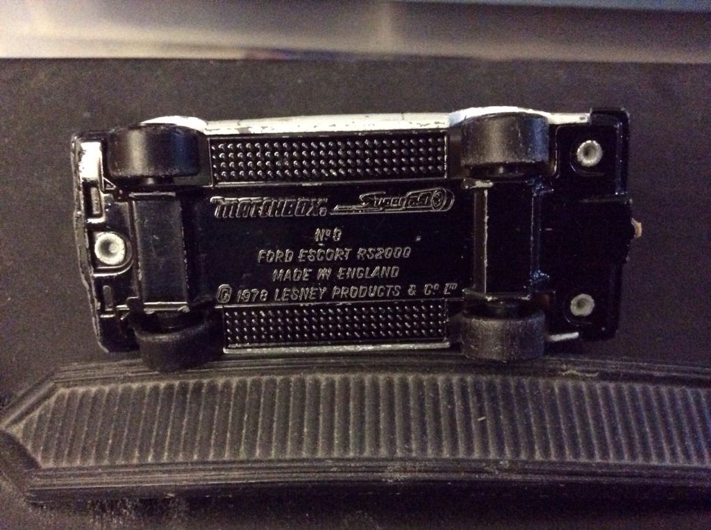 Ford Escort RS2000 - Matchbox Superfast 1-75 toy car collectible - Main Image 2