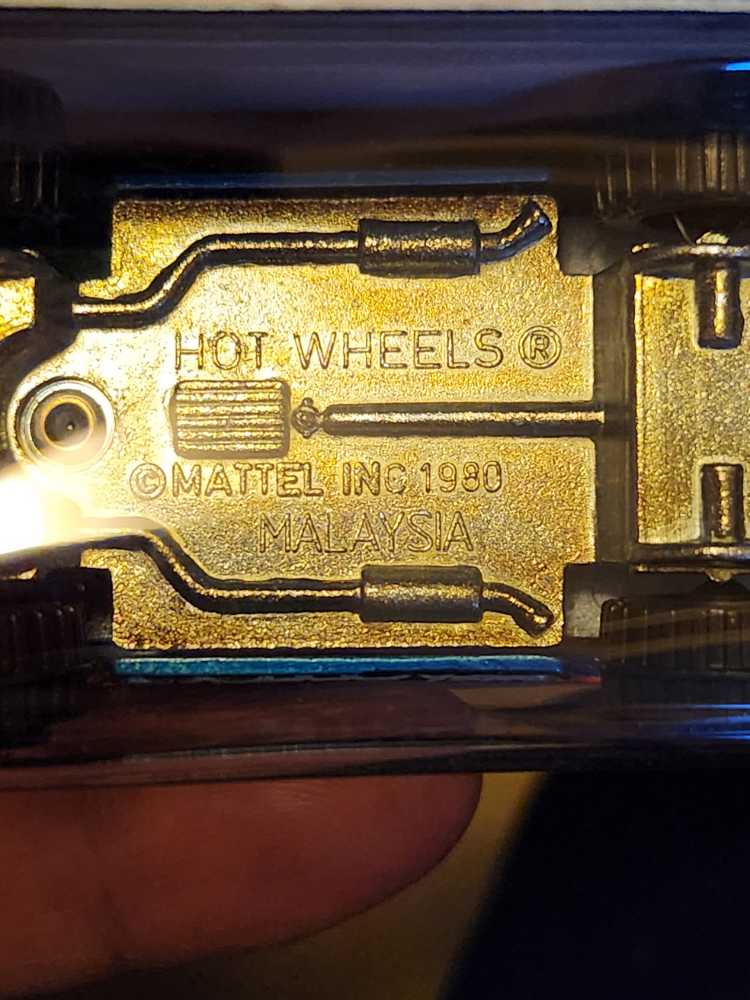 Ford Bronco - Final Run toy car collectible - Main Image 3