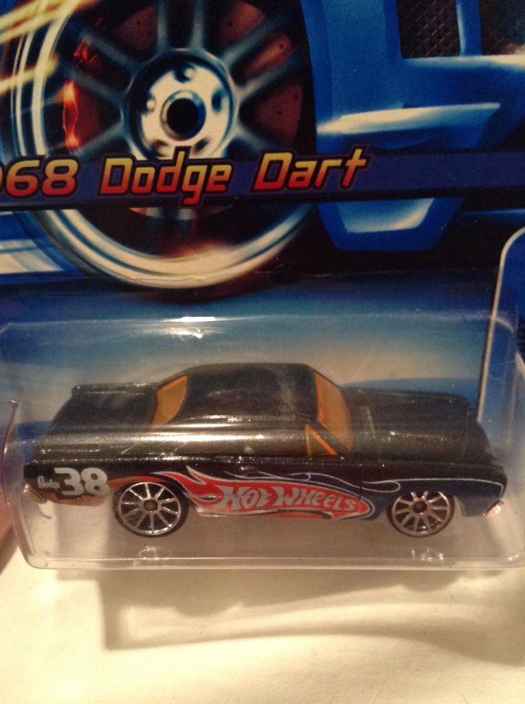 Dodge Dart - 1968 - 2006 HW Mainline toy car collectible - Main Image 2