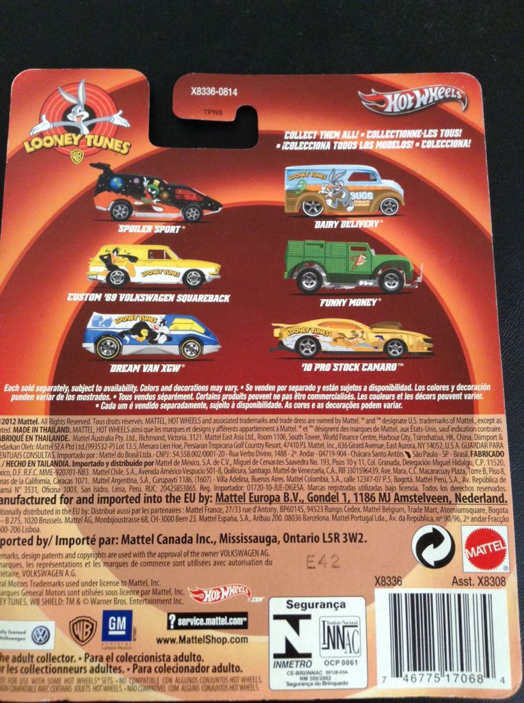 Daffy Duck - Custom ’69 Volkswagen Squareback - 2013 Pop Culture - Looney Tunes toy car collectible - Main Image 2