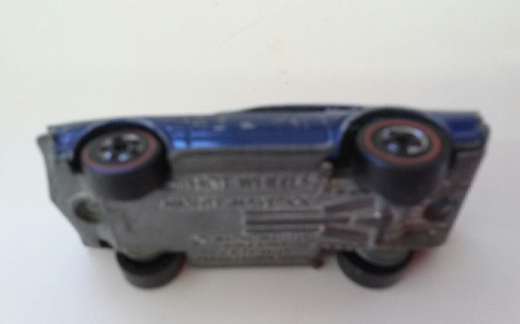 Mighty Maverick - Redlines - Flying Colors toy car collectible - Main Image 2