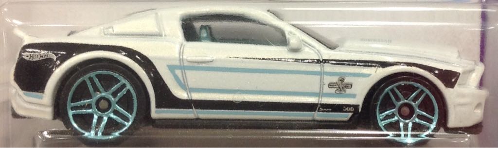 ’10 Ford Shelby GT500 Supersnake - HW Showroom toy car collectible - Main Image 2