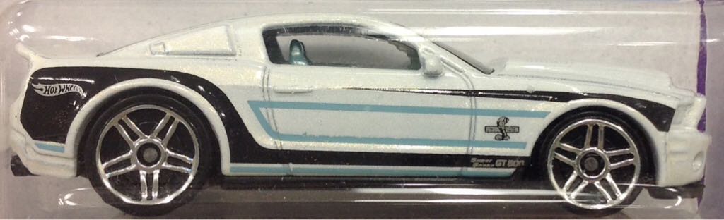 ’10 Ford Shelby GT500 Supersnake - HW Showroom - Asphalt Assault toy car collectible - Main Image 2