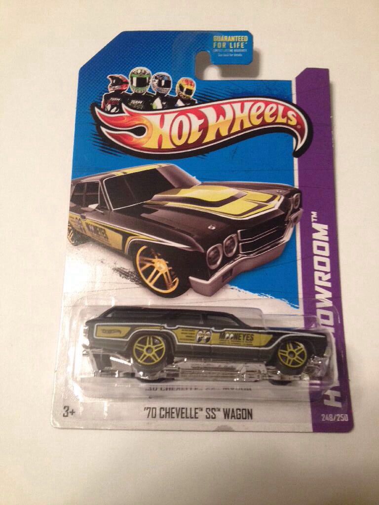 ’70 Chevelle SS Wagon - ’13 HW Showroom toy car collectible - Main Image 1
