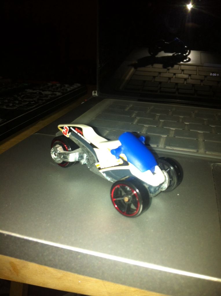 Tri & Stop Me - HW City Works toy car collectible - Main Image 1