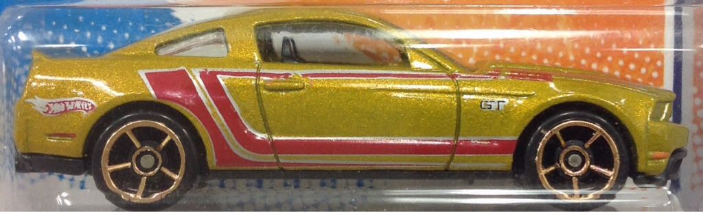 Ford Mustang GT 2010 - Faster Than Ever toy car collectible - Main Image 2