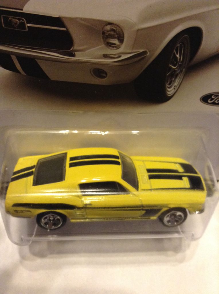 1967 Ford Mustang - Mustang 50 Years toy car collectible - Main Image 2