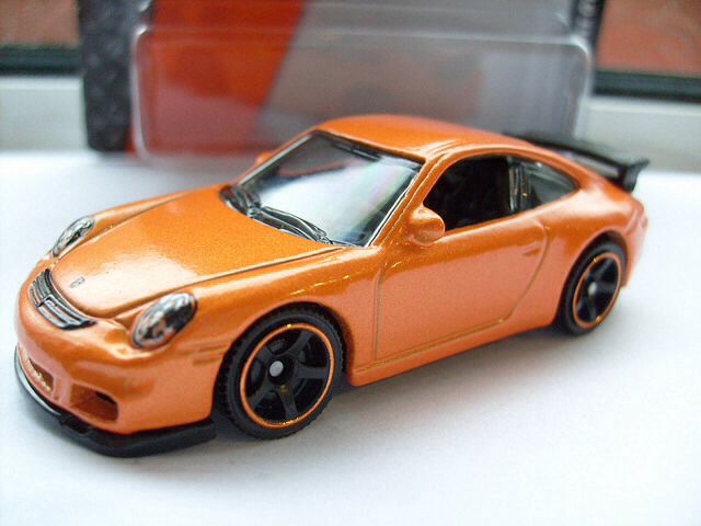 Porsche 911 GT3 - MBX Adventure City toy car collectible - Main Image 2