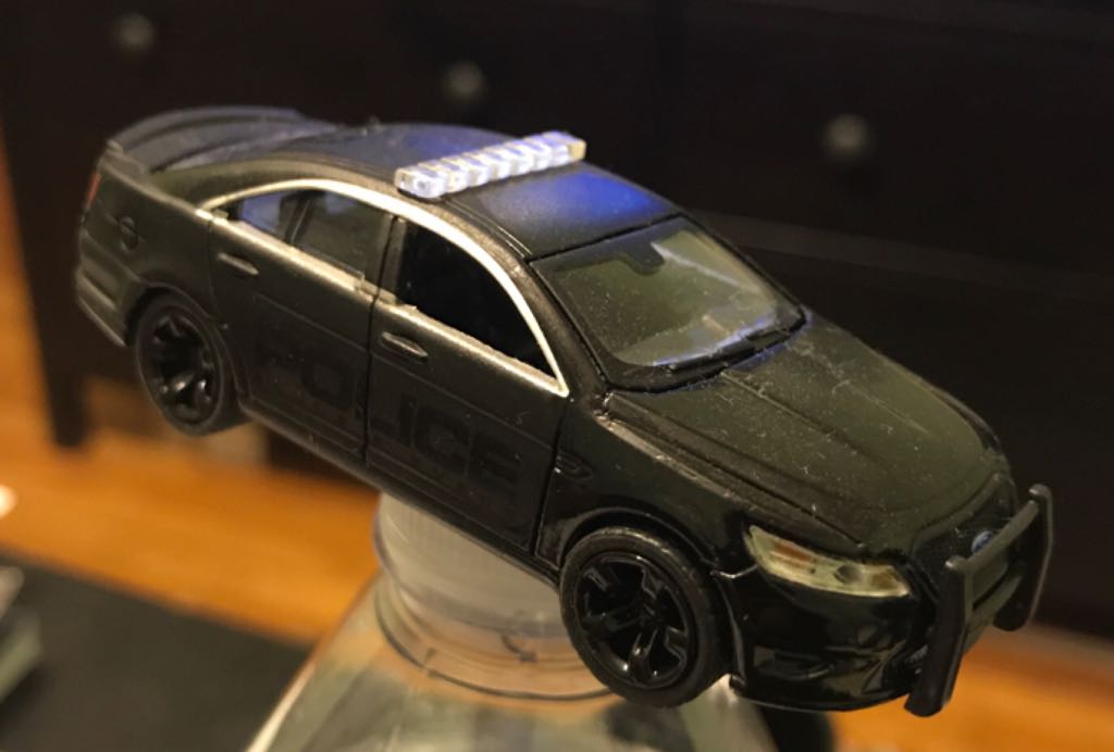 2010 Ford Taurus SHO - County Roads toy car collectible - Main Image 2