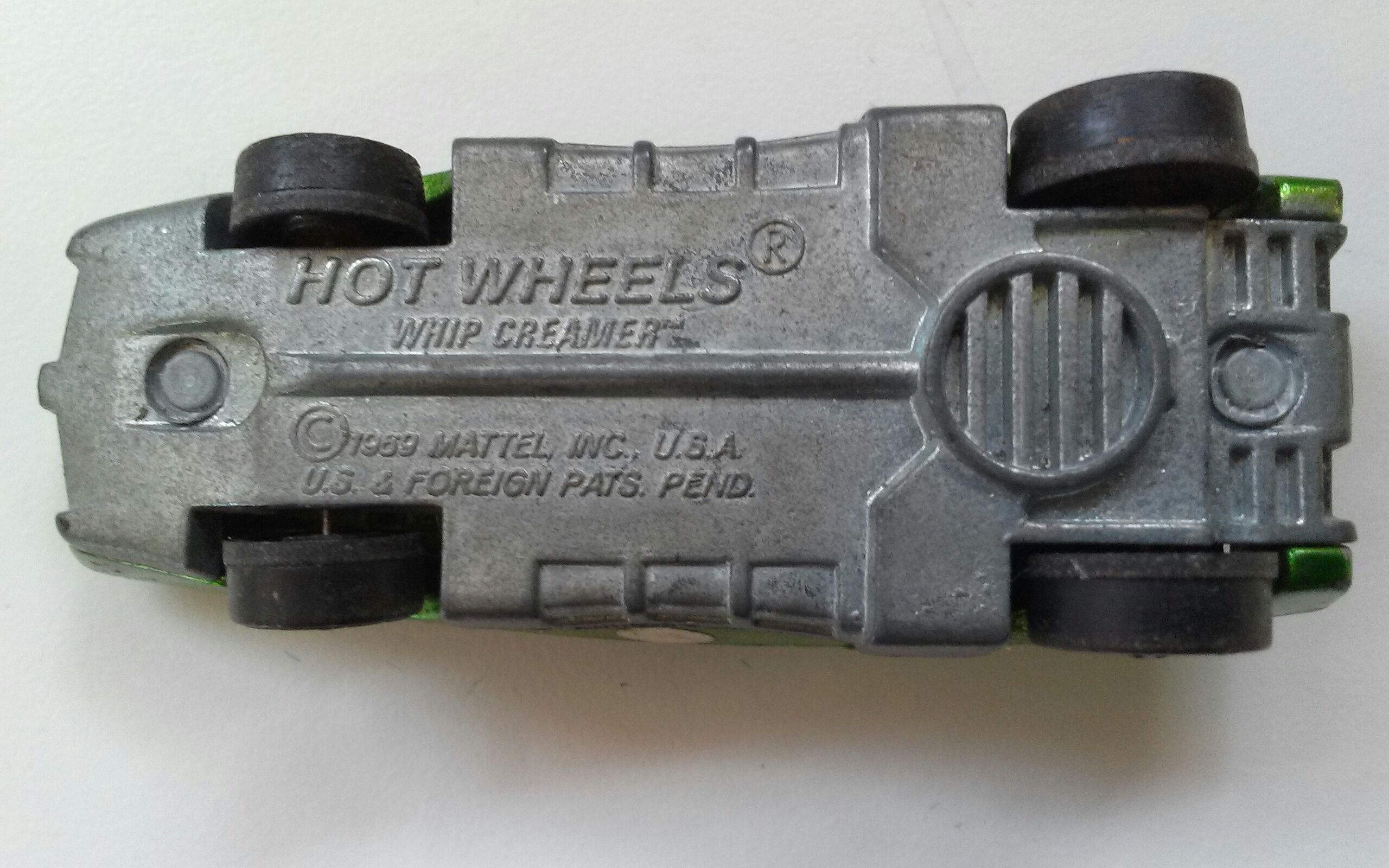 Whip Creamer - Redlines toy car collectible - Main Image 2