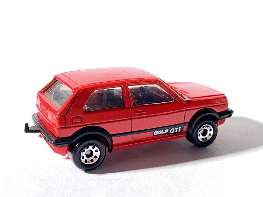 Volkswagen Golf GTI  toy car collectible - Main Image 2