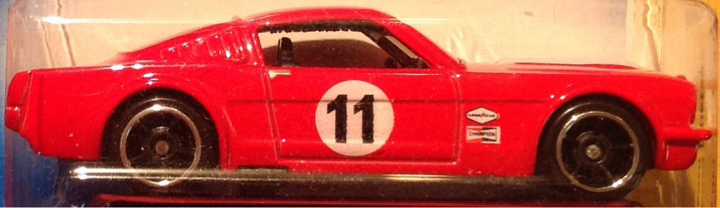 Ford Mustang Fastback - New Models toy car collectible - Main Image 2