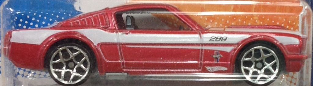 Ford Mustang Fastback - Street Beasts toy car collectible - Main Image 2