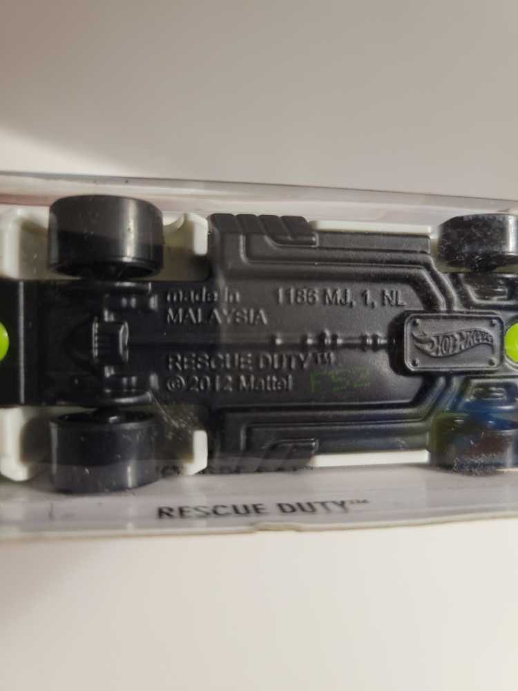 Rescue Duty(Treasure Hunt) - HW City toy car collectible - Main Image 3