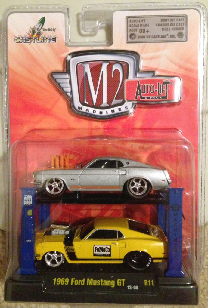 M2 Auto-Lift 2 Pack - Auto-Lift toy car collectible - Main Image 1