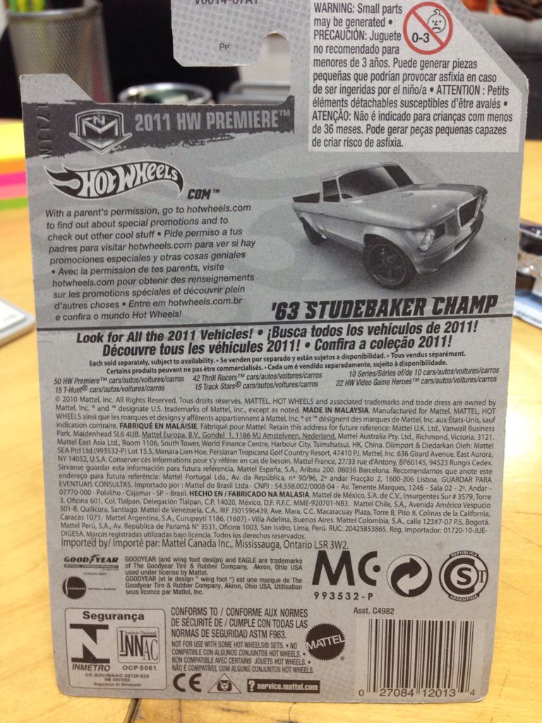 ’63 Studebaker Champ - 2011 HW Premiere toy car collectible - Main Image 2