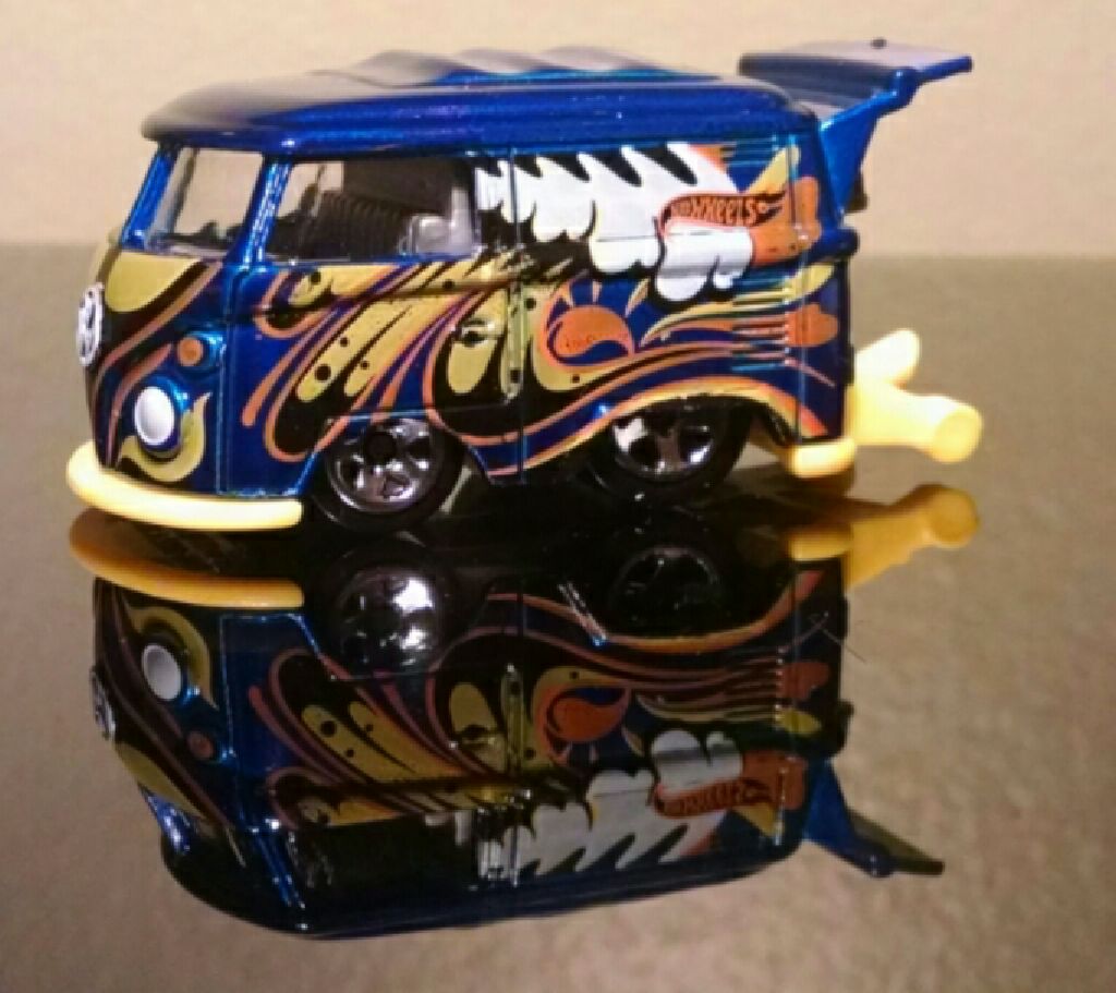 Kool Kombi - HW Showroom - Hot Trucks toy car collectible - Main Image 2