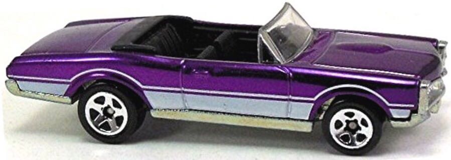 ‘67 Pontiac GTO Convertible - Classics Series 4 toy car collectible - Main Image 2