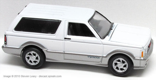 1992 GMC Typhoon - Muscle Cars toy car collectible - Main Image 2