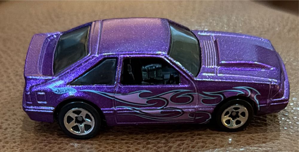 Mustang 45th 5-Pack - 2009 HW Mustang 45th 5 Pack toy car collectible - Main Image 2