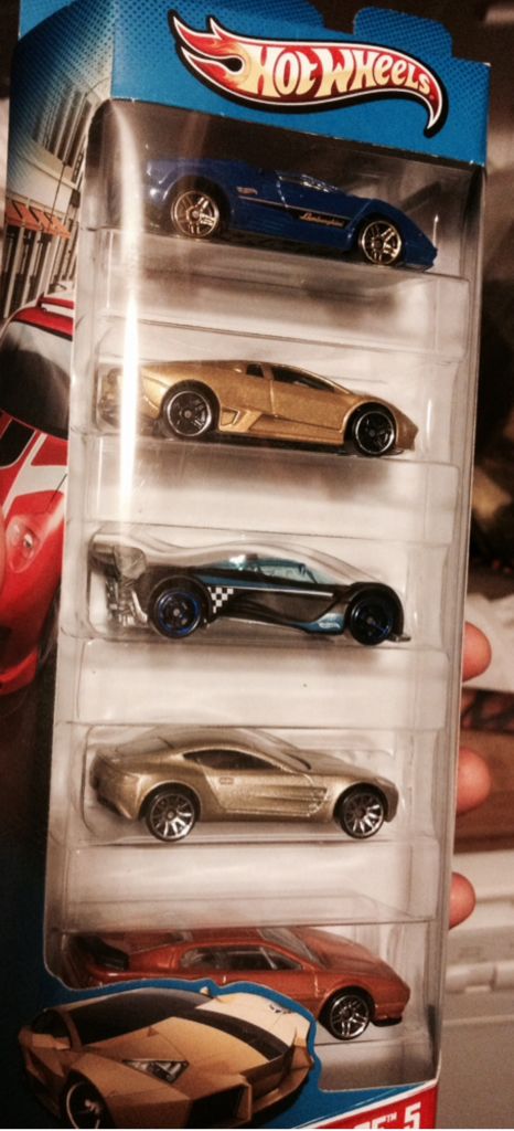 Lamborghini Reventón - HW City World Race 5 Pack toy car collectible - Main Image 2