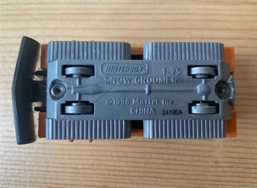 Snow Groomer - MBX Wilderness Adventure toy car collectible - Main Image 4