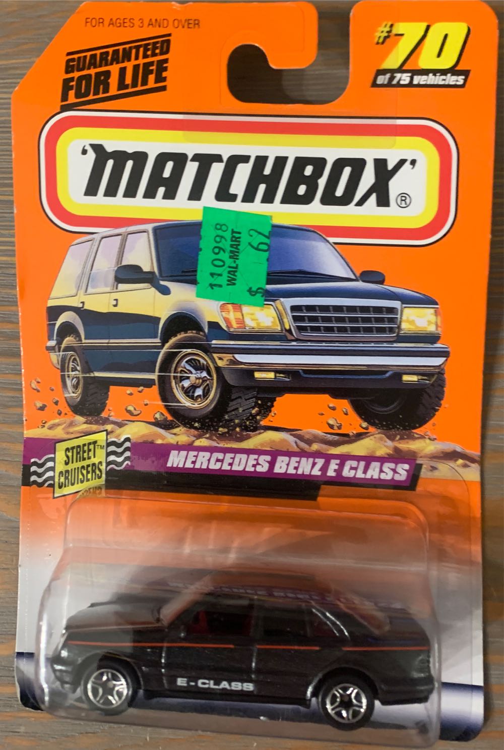 Mercedes Benz E Class - Street Cruisers toy car collectible - Main Image 3