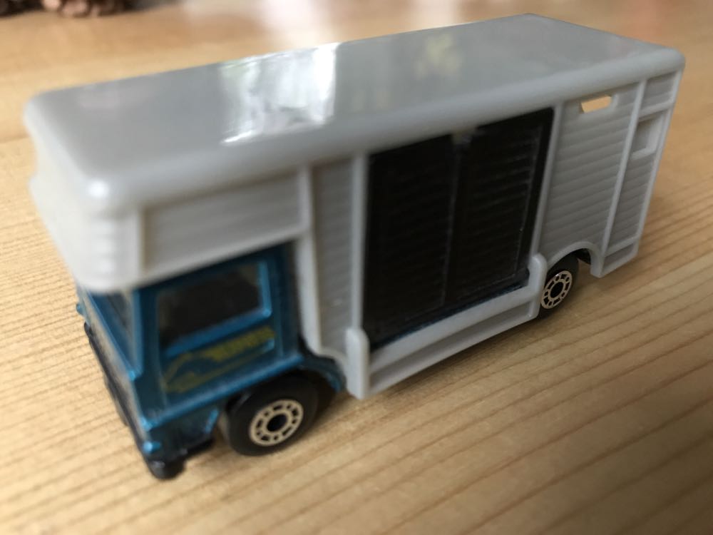 Horse Box - Matchbox 75 toy car collectible - Main Image 2