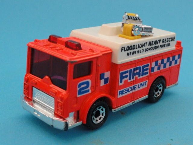 Mack Auxiliary Power Truck  toy car collectible - Main Image 2