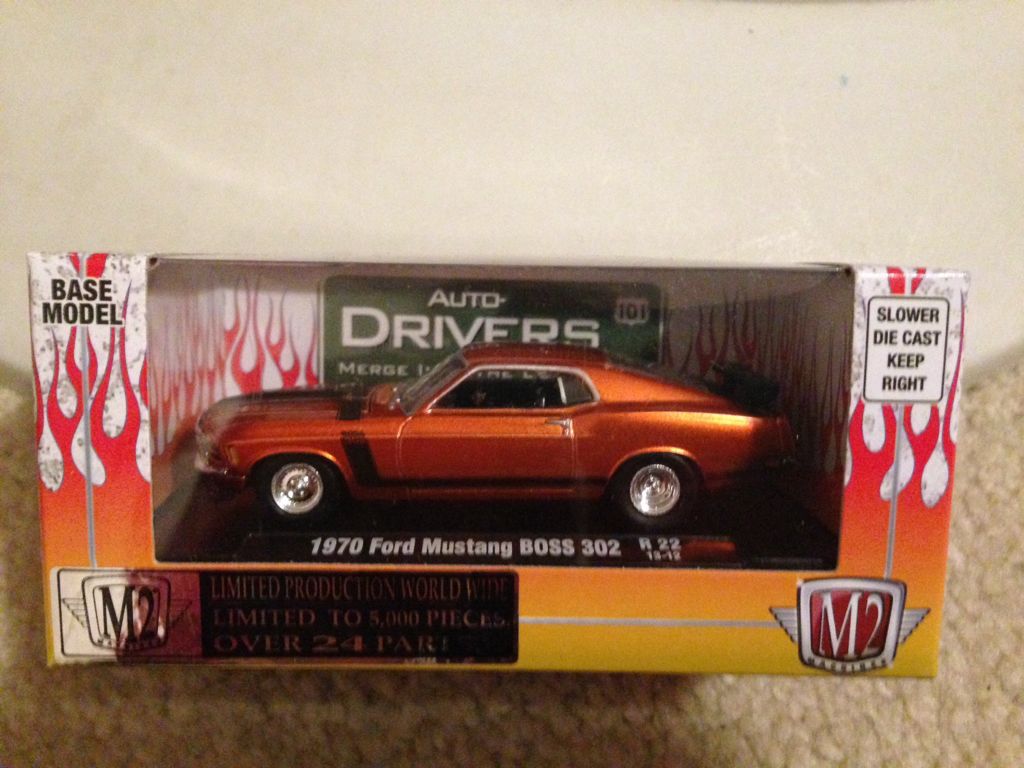 M2 Machines Auto-Drivers - Auto-Drivers Merge Into Left Lane toy car collectible - Main Image 1
