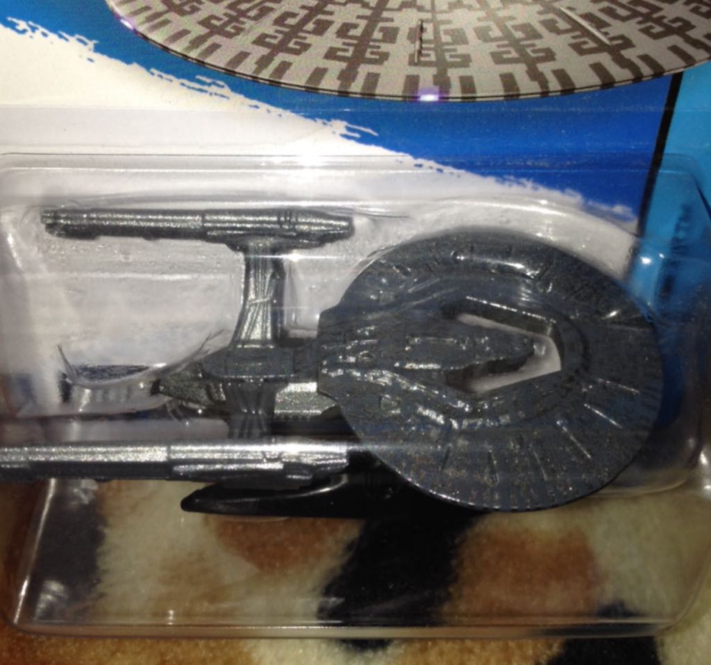 U.S.S. Vengeance - HW City toy car collectible - Main Image 2