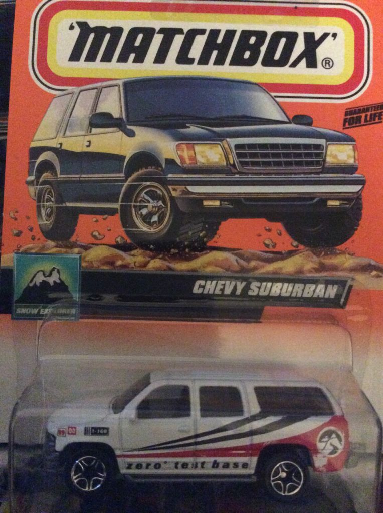 2000 Chevy Suburban - Snow Explorer toy car collectible - Main Image 1