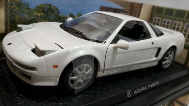 Kyosho - 1:18 Scale Die-Cast Car Series toy car collectible - Main Image 3