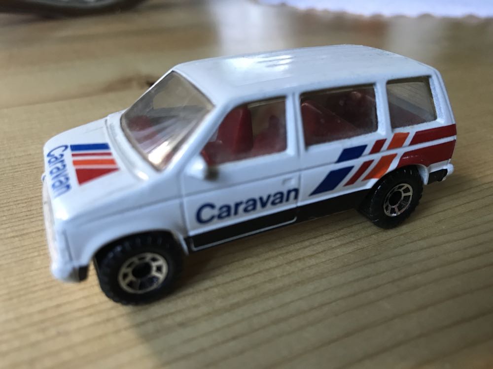 Dodge Caravan - Matchbox 1-75 Superfast toy car collectible - Main Image 2