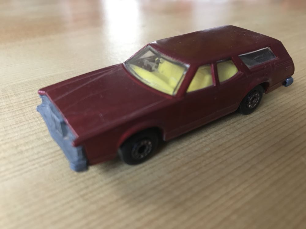 Cougar Villager - Matchbox toy car collectible - Main Image 3