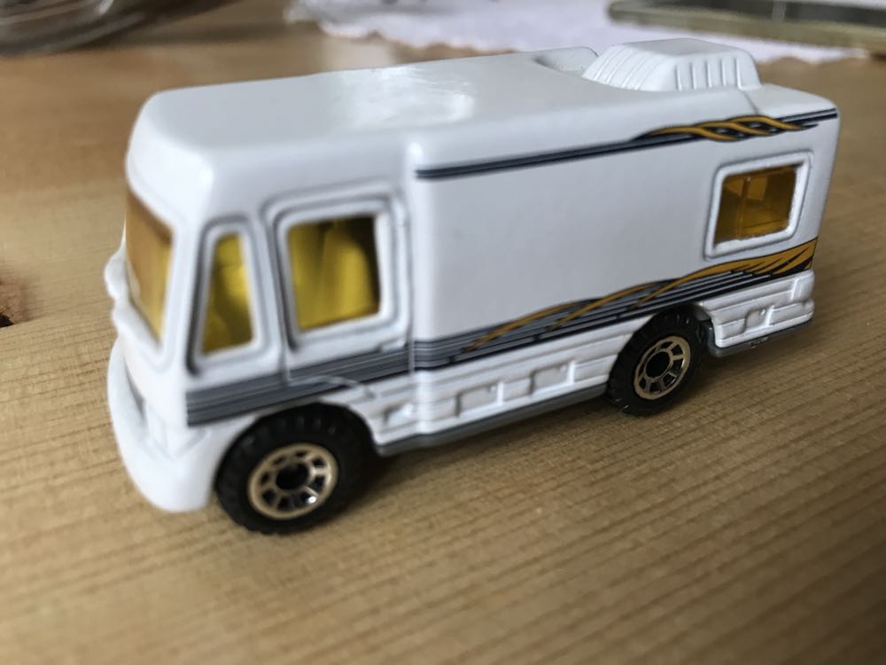Truck Camper - Matchbox 75 SF toy car collectible - Main Image 2