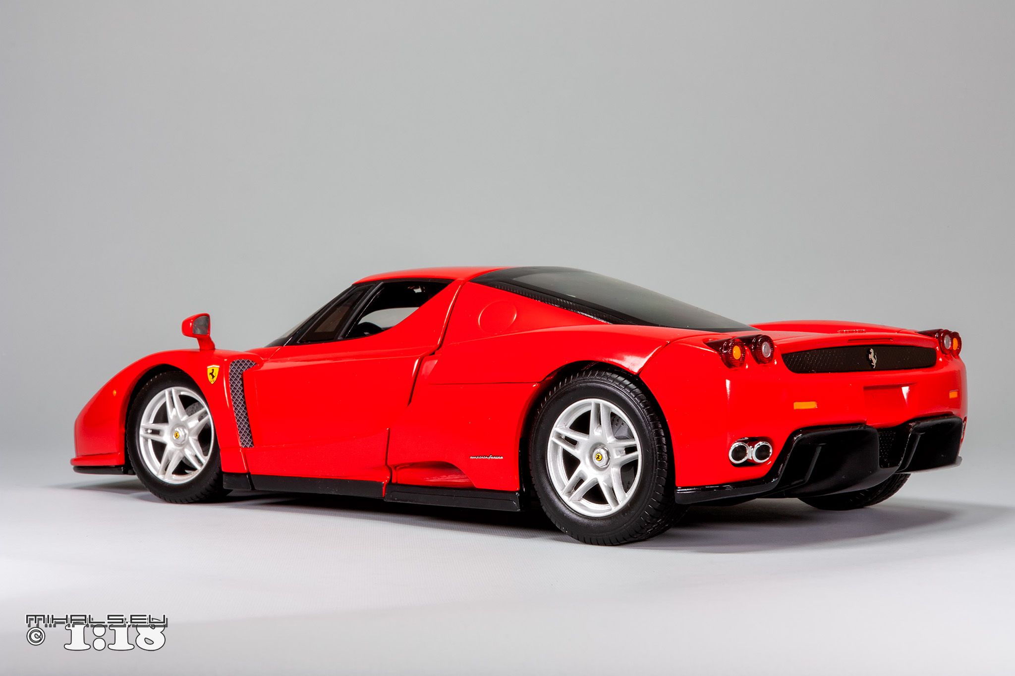 Ferrari Enzo toy car collectible - Main Image 2