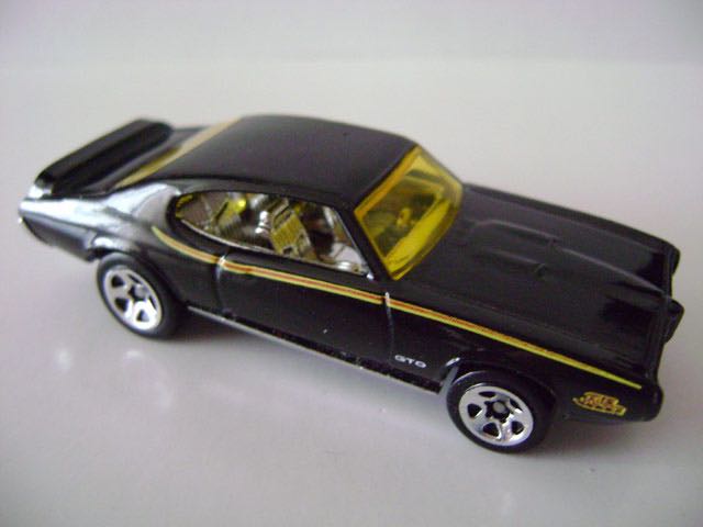 ‘69 Pontiac GTO - 2005 First Editions toy car collectible - Main Image 2