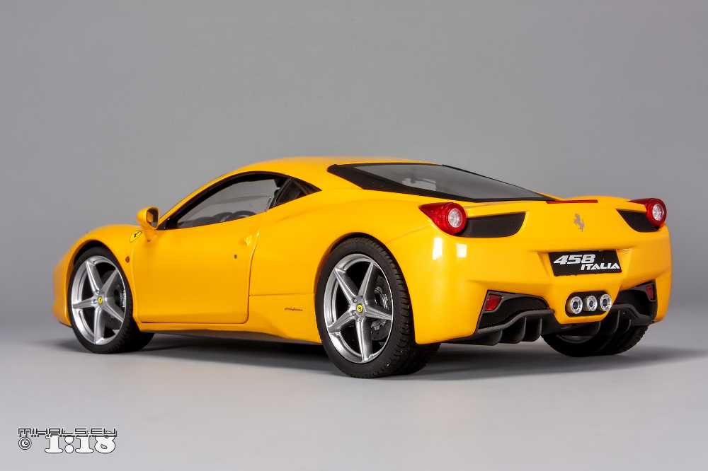 Ferrari 458 Italia - Elite toy car collectible - Main Image 4