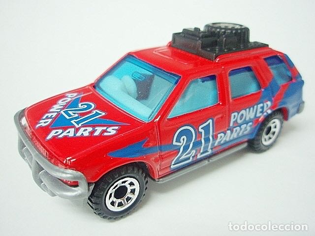 Isuzu Rodeo  toy car collectible - Main Image 2