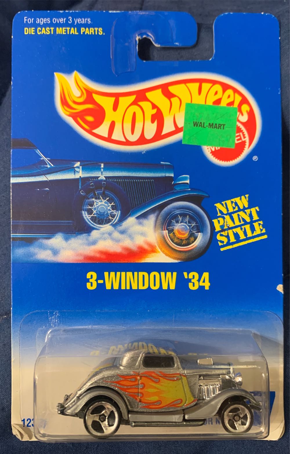 3-Window 34 - Speed Gleamer Series toy car collectible - Main Image 3