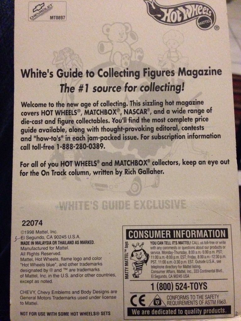 56 Flashsider - White Guild Exclusive toy car collectible - Main Image 2
