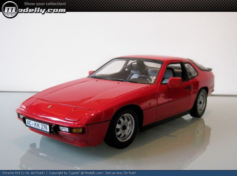 Porsche 924 - Autoart toy car collectible - Main Image 1